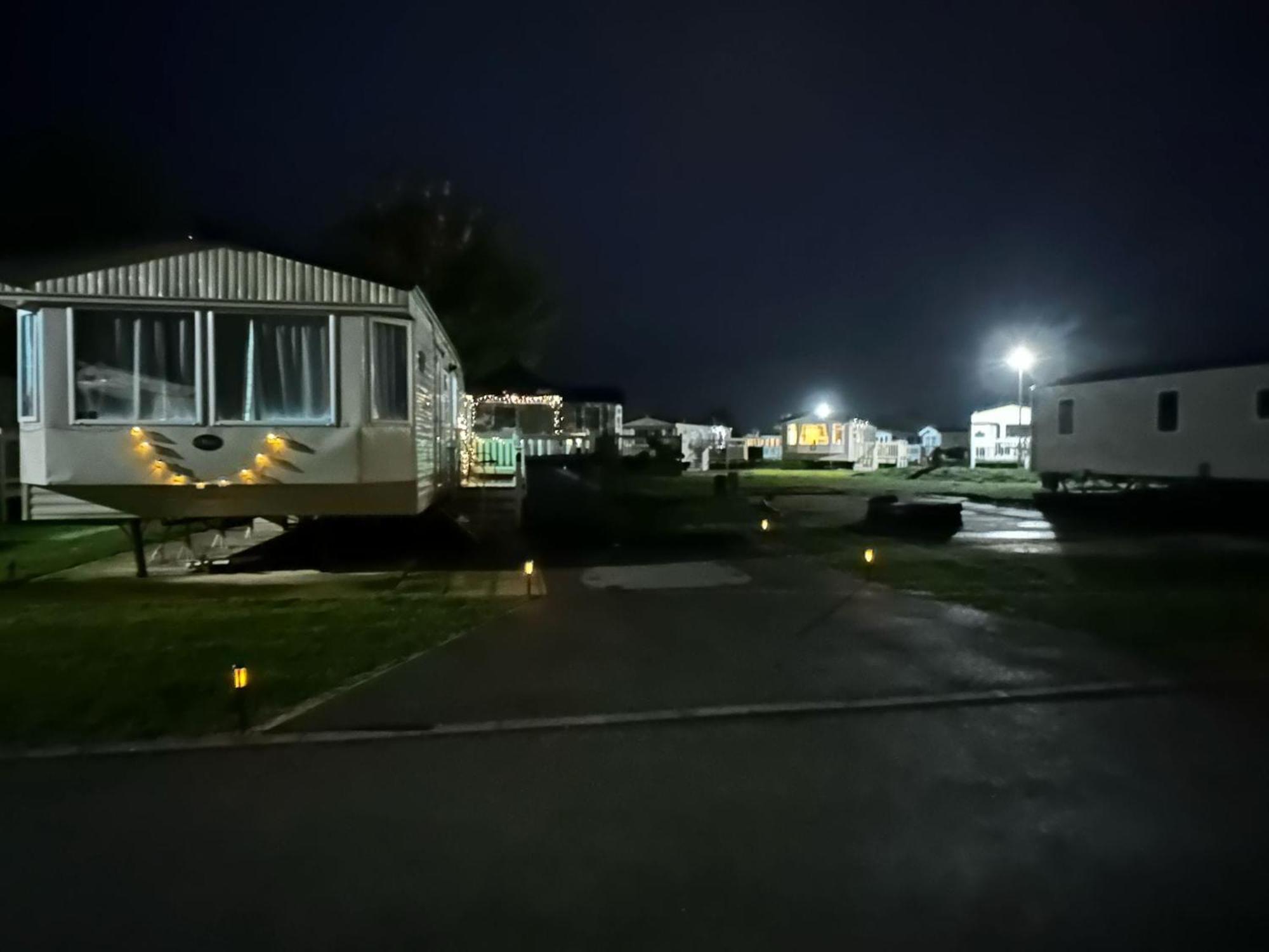 Tattershall Lakes Hot Tub Lodge Breaks Dış mekan fotoğraf