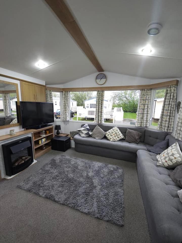 Tattershall Lakes Hot Tub Lodge Breaks Dış mekan fotoğraf